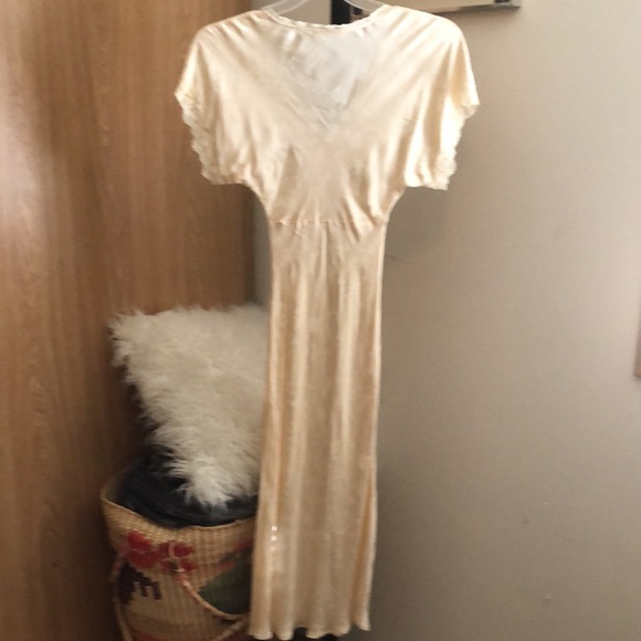Spell Jacquard Petal Night-Gown Sz Xs - Picture 5 of 11
